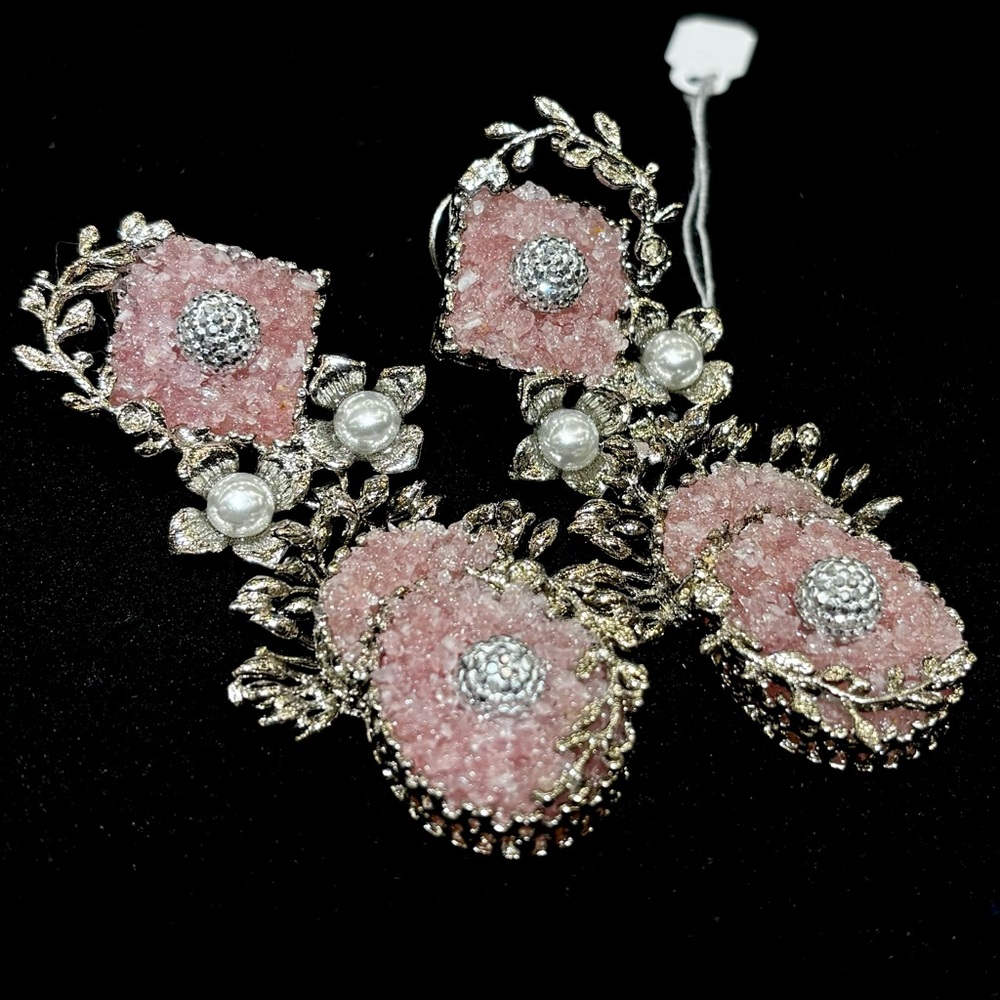 Handcrafted crush stones earrings, pakistani earrings, Indian earrings, jewelry
